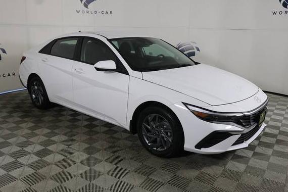 HYUNDAI ELANTRA 2024 KMHLM4DG4RU736618 image