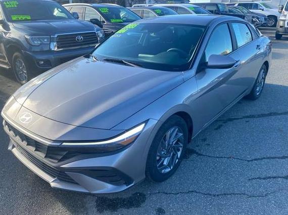 HYUNDAI ELANTRA 2024 KMHLM4DG3RU638406 image HYUNDAI ELANTRA 2024 KMHLM4DG3RU638406 image