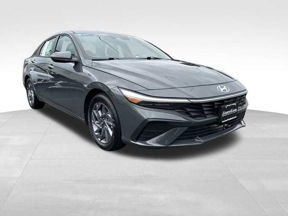 HYUNDAI ELANTRA 2024 KMHLM4DG8RU658263 image