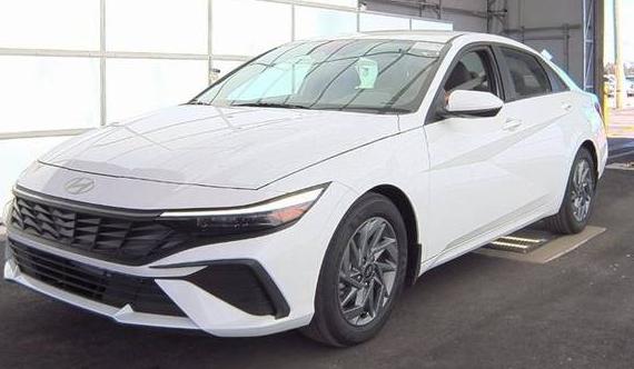 HYUNDAI ELANTRA 2024 KMHLM4DG5RU754240 image
