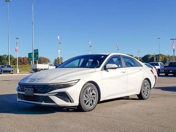 HYUNDAI ELANTRA 2024 KMHLM4DG0RU654370 image HYUNDAI ELANTRA 2024 KMHLM4DG0RU654370 image