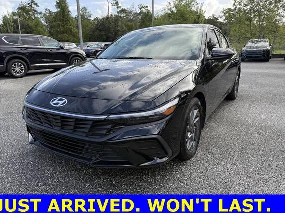 HYUNDAI ELANTRA 2024 KMHLM4DG1RU745888 image HYUNDAI ELANTRA 2024 KMHLM4DG1RU745888 image