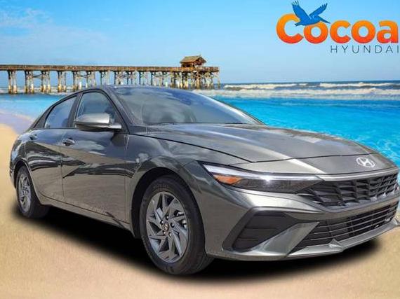 HYUNDAI ELANTRA 2024 KMHLM4DG9RU800863 image