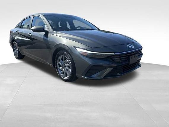 HYUNDAI ELANTRA 2024 KMHLM4DGXRU660760 image HYUNDAI ELANTRA 2024 KMHLM4DGXRU660760 image