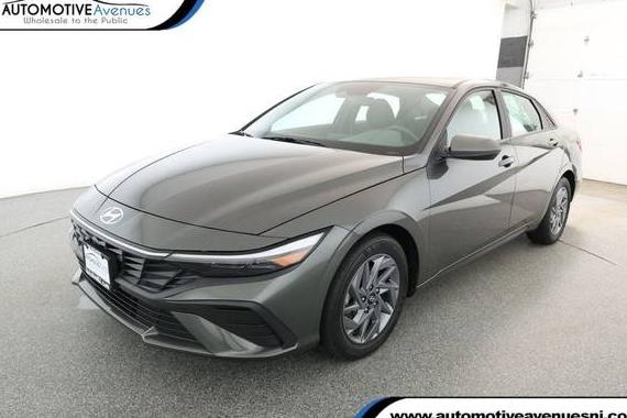 HYUNDAI ELANTRA 2024 KMHLM4DG8RU653287 image