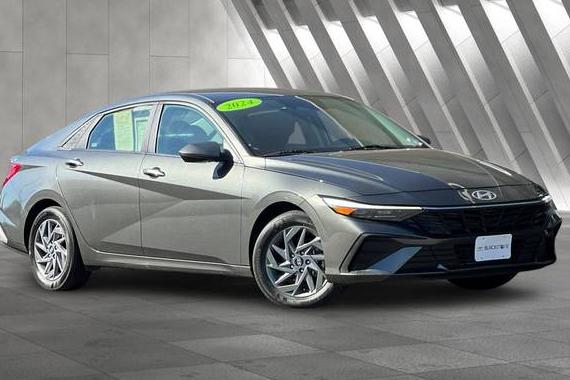 HYUNDAI ELANTRA 2024 KMHLM4DG7RU658156 image HYUNDAI ELANTRA 2024 KMHLM4DG7RU658156 image