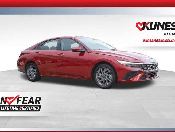 HYUNDAI ELANTRA 2024 KMHLM4DGXRU678451 image HYUNDAI ELANTRA 2024 KMHLM4DGXRU678451 image
