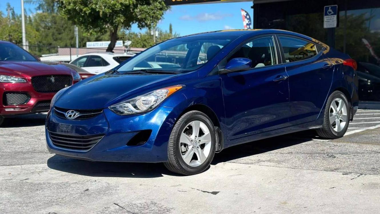 HYUNDAI ELANTRA 2013 KMHDH4AE4DU729589 image