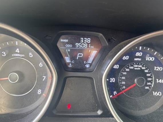 HYUNDAI ELANTRA 2013 5NPDH4AE5DH424875 image