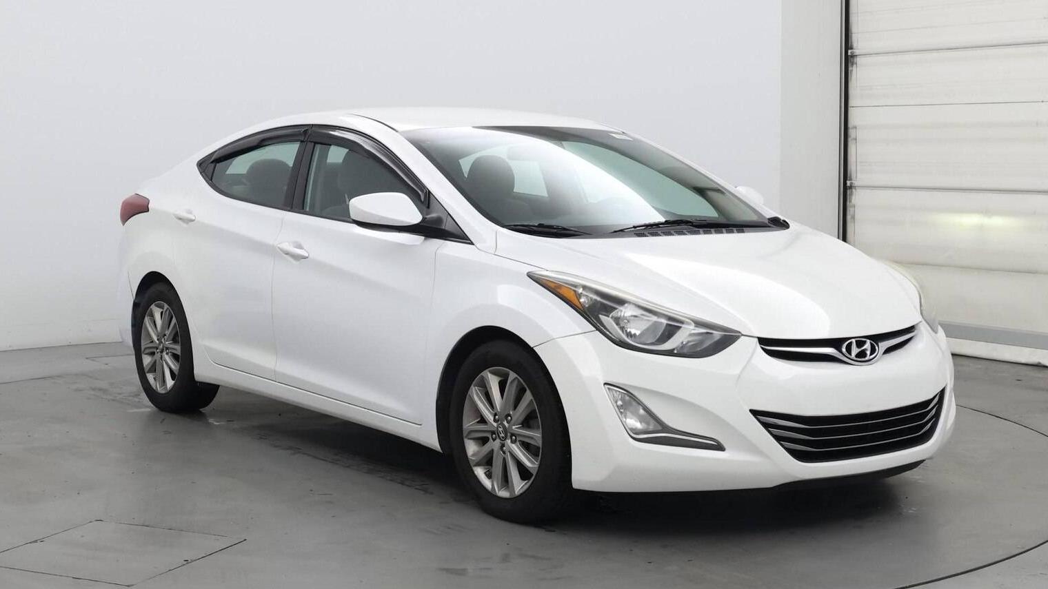 HYUNDAI ELANTRA 2015 5NPDH4AE1FH568622 image