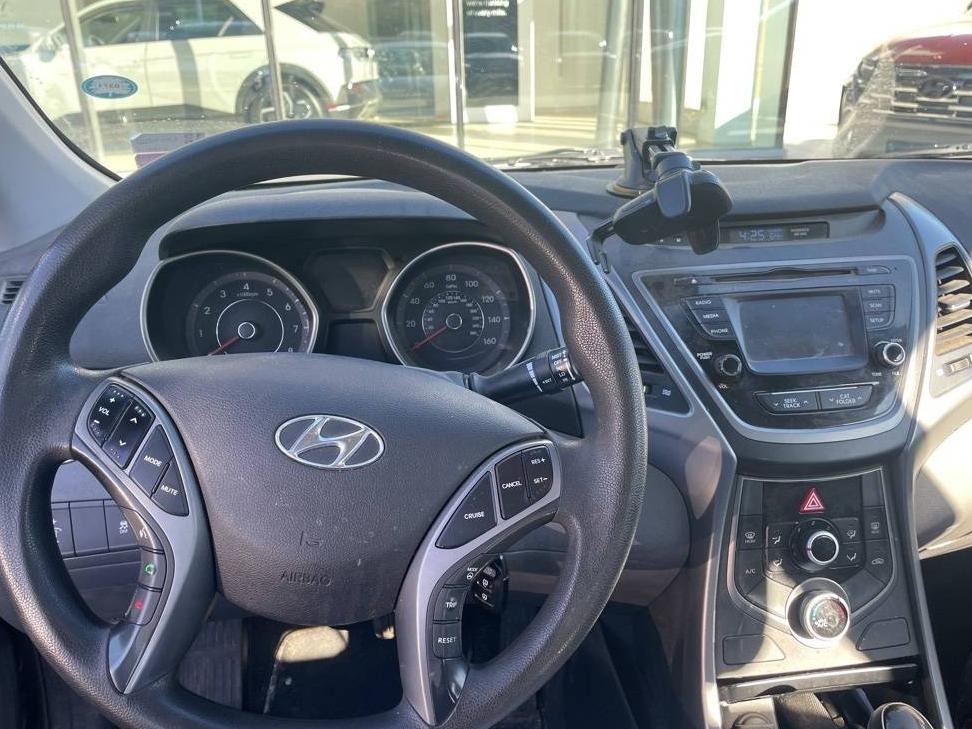 HYUNDAI ELANTRA 2015 5NPDH4AE6FH605194 image