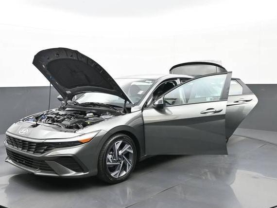 HYUNDAI ELANTRA 2025 KMHLM4DG3SU870459 image HYUNDAI ELANTRA 2025 KMHLM4DG3SU870459 image