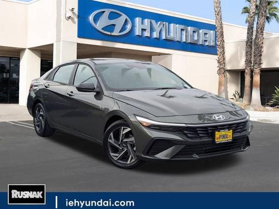 HYUNDAI ELANTRA 2025 KMHLM4DG0SU907273 image