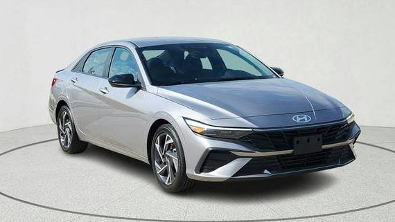 HYUNDAI ELANTRA 2025 KMHLM4DG9SU923245 image