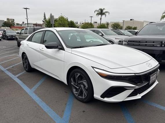 HYUNDAI ELANTRA 2025 KMHLM4DG4SU865691 image