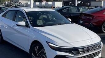 HYUNDAI ELANTRA 2025 KMHLP4DG5SU874083 image