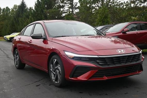 HYUNDAI ELANTRA 2025 KMHLM4DG3SU880098 image HYUNDAI ELANTRA 2025 KMHLM4DG3SU880098 image