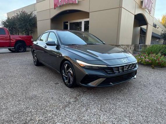 HYUNDAI ELANTRA 2025 KMHLS4DG9SU000219 image HYUNDAI ELANTRA 2025 KMHLS4DG9SU000219 image