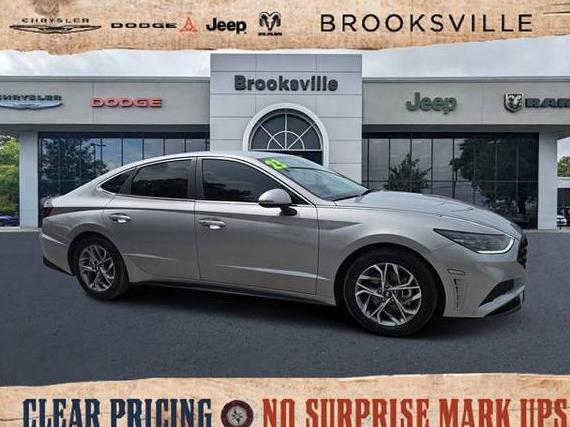 HYUNDAI SONATA 2023 KMHL64JA7PA321611 image