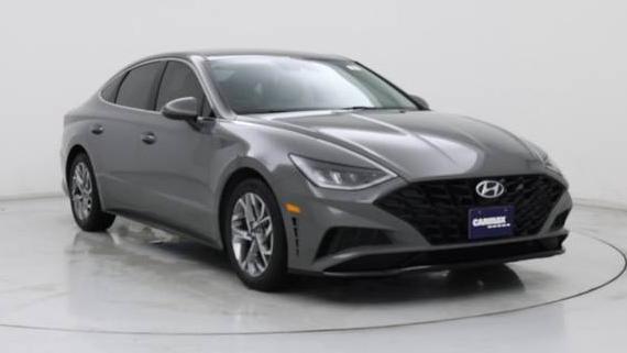HYUNDAI SONATA 2023 KMHL64JA5PA272411 image