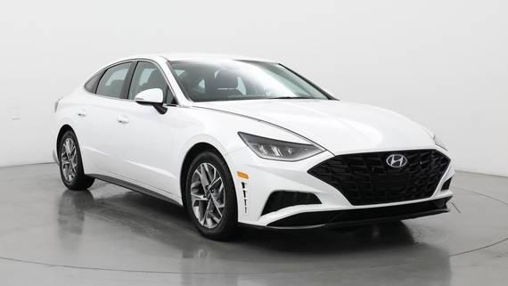 HYUNDAI SONATA 2023 KMHL64JA1PA280098 image