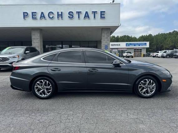 HYUNDAI SONATA 2023 KMHL64JA2PA325260 image