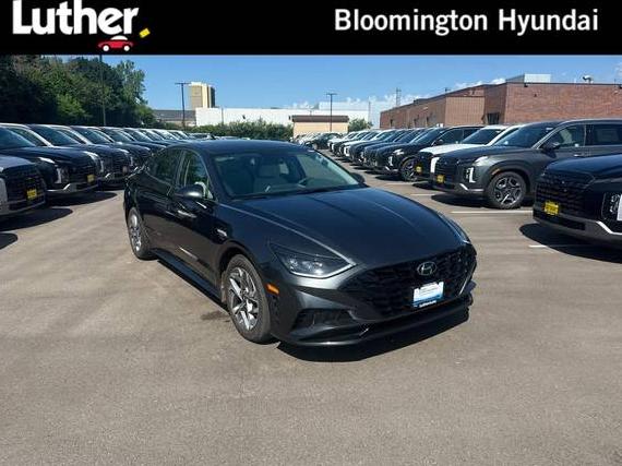 HYUNDAI SONATA 2023 KMHL64JA7PA256209 image