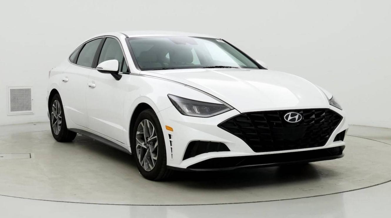 HYUNDAI SONATA 2023 KMHL64JA2PA273130 image