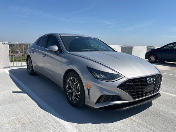 HYUNDAI SONATA 2023 KMHL64JA2PA268591 image