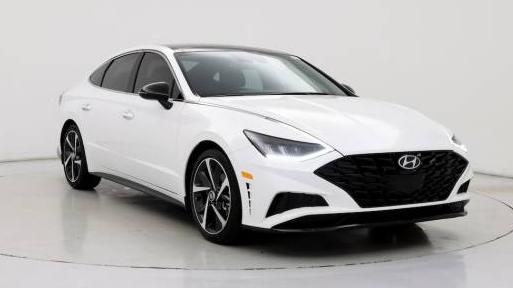 HYUNDAI SONATA 2023 KMHL44J26PA262386 image