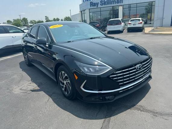 HYUNDAI SONATA 2023 KMHL24JJ6PA055509 image