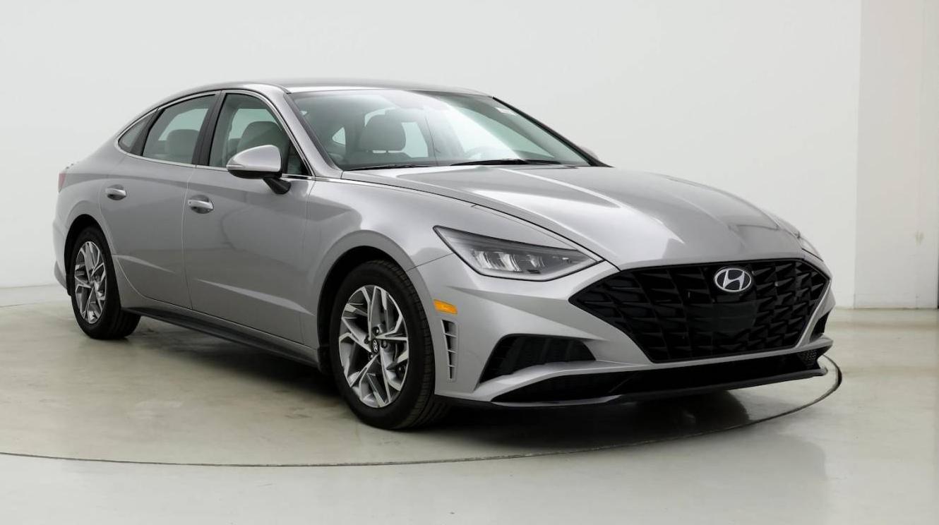 HYUNDAI SONATA 2023 KMHL64JAXPA264000 image