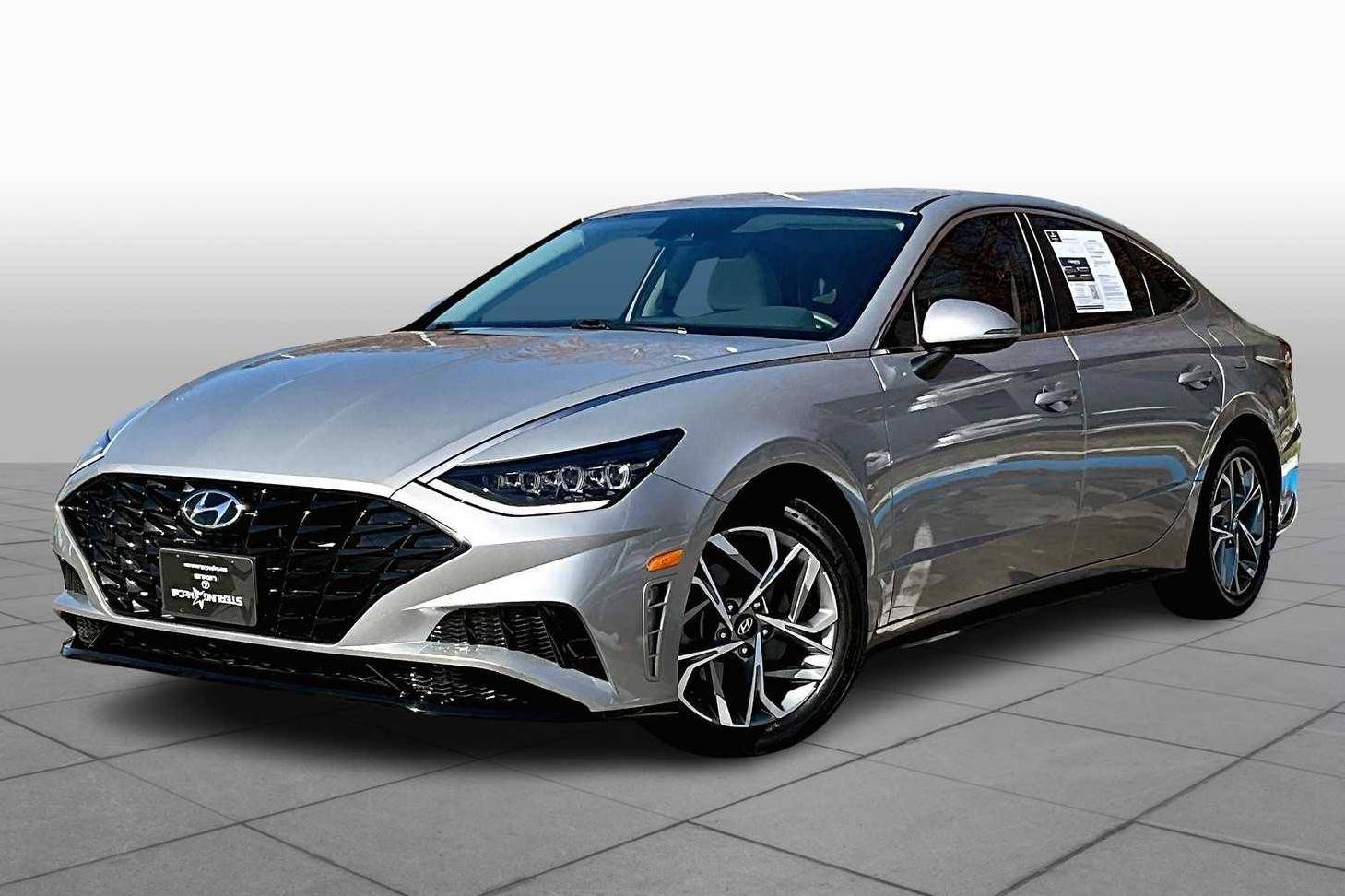 HYUNDAI SONATA 2023 KMHL64JA7PA312343 image