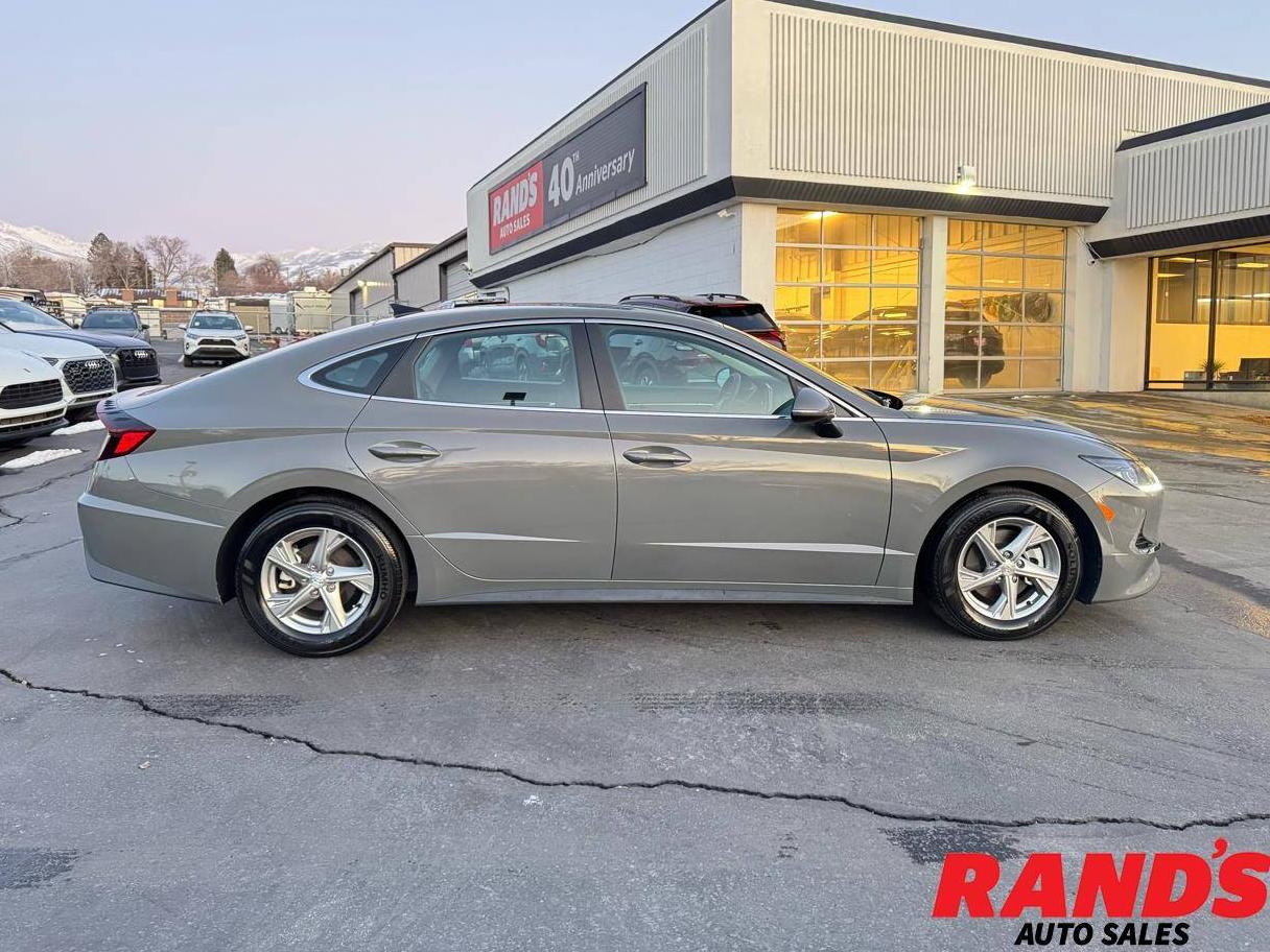 HYUNDAI SONATA 2023 KMHL24JA9PA276778 image