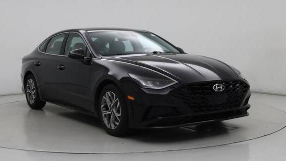 HYUNDAI SONATA 2023 KMHL64JA3PA273539 image