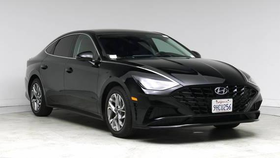 HYUNDAI SONATA 2023 KMHL64JA9PA290037 image