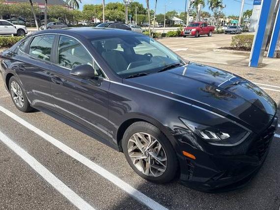 HYUNDAI SONATA 2023 KMHL64JA2PA271880 image