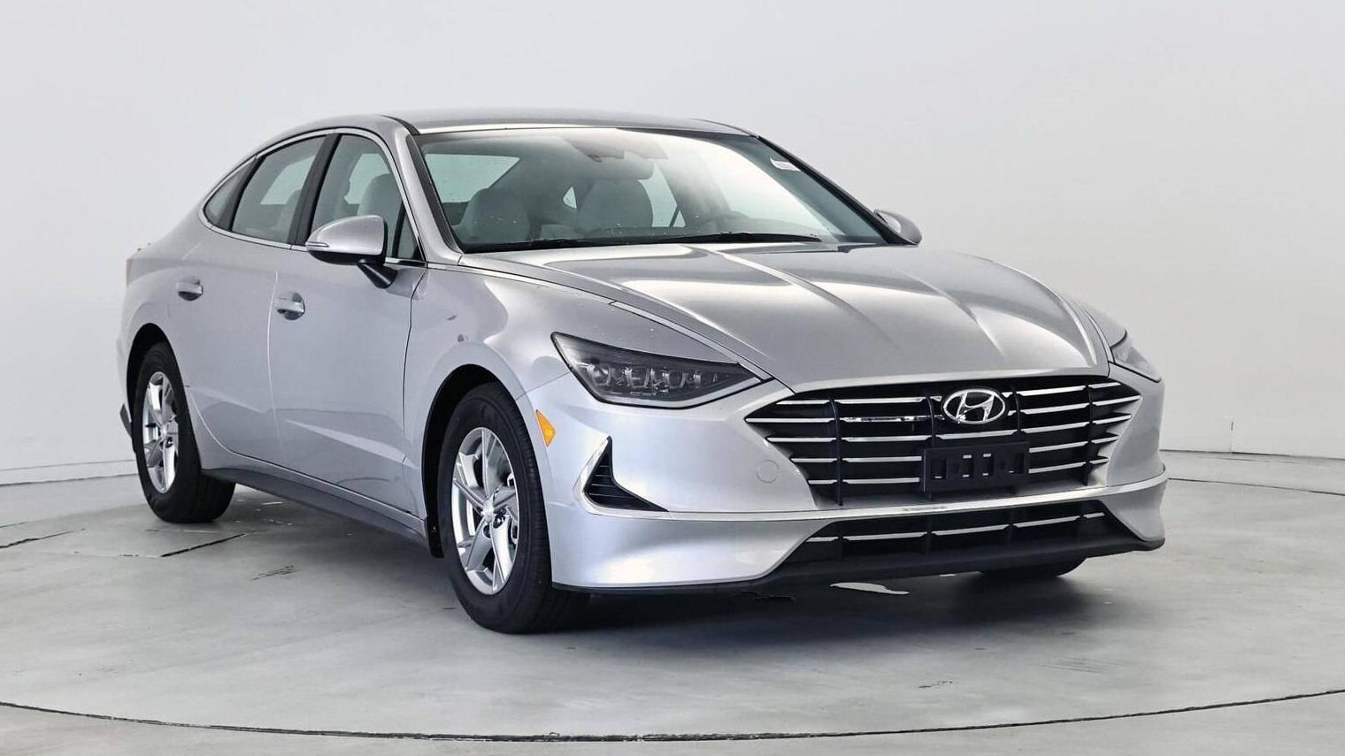 HYUNDAI SONATA 2023 KMHL24JA0PA319484 image