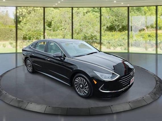 HYUNDAI SONATA 2023 KMHL54JJXPA077360 image