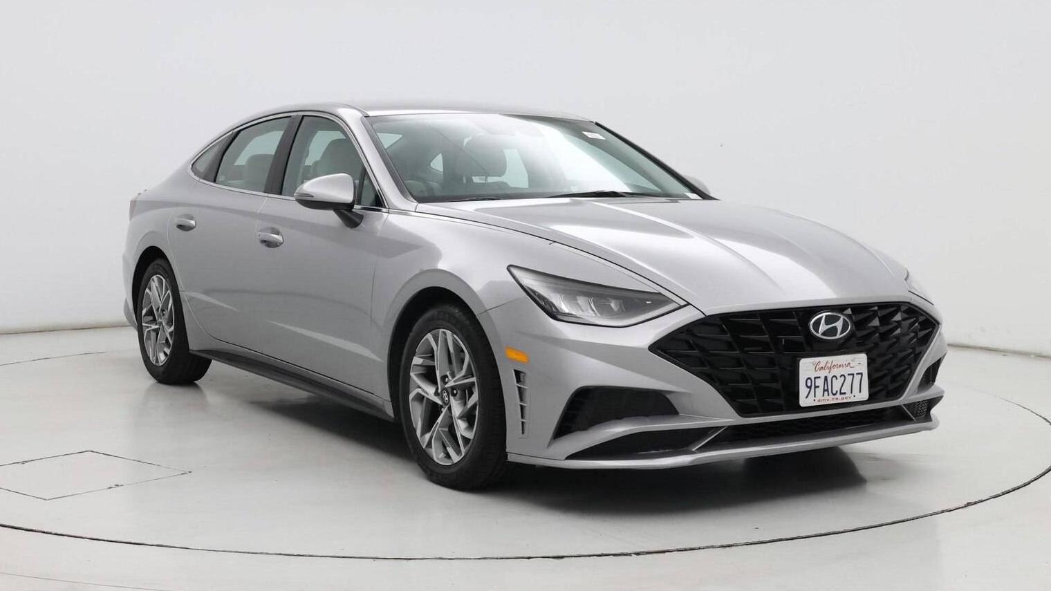 HYUNDAI SONATA 2023 KMHL64JA6PA289377 image