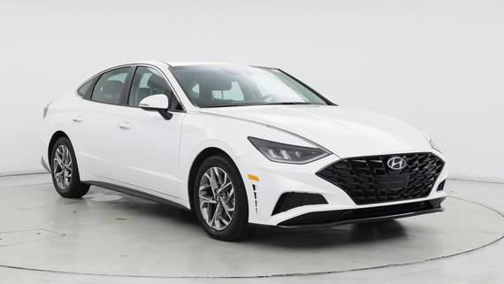 HYUNDAI SONATA 2023 KMHL64JA6PA247971 image
