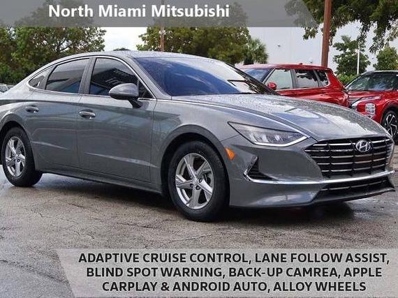 HYUNDAI SONATA 2023 KMHL24JAXPA284601 image