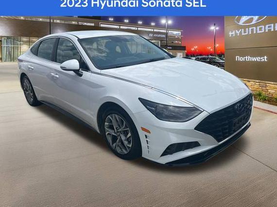 HYUNDAI SONATA 2023 KMHL64JA1PA323306 image