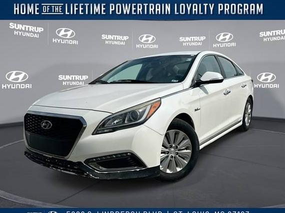 HYUNDAI SONATA 2016 KMHE24L18GA026096 image
