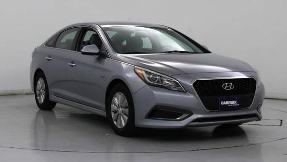 HYUNDAI SONATA 2016 KMHE24L1XGA026410 image