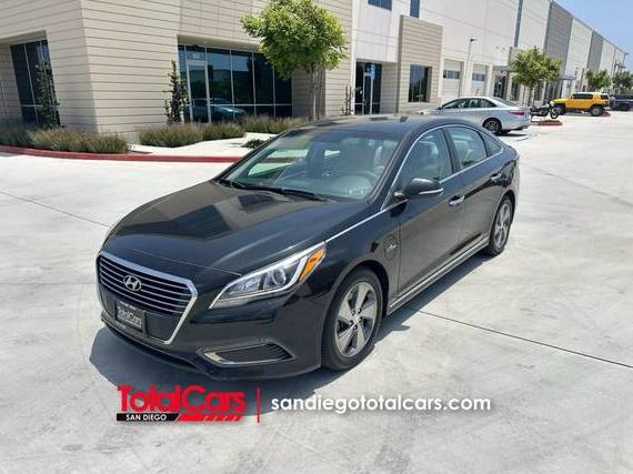 HYUNDAI SONATA 2016 KMHE14L27GA036341 image