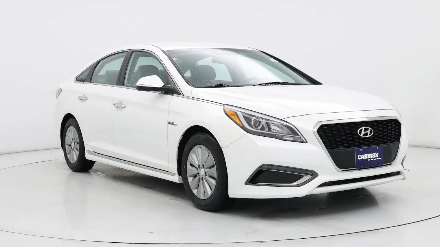 HYUNDAI SONATA 2016 KMHE24L16GA025934 image