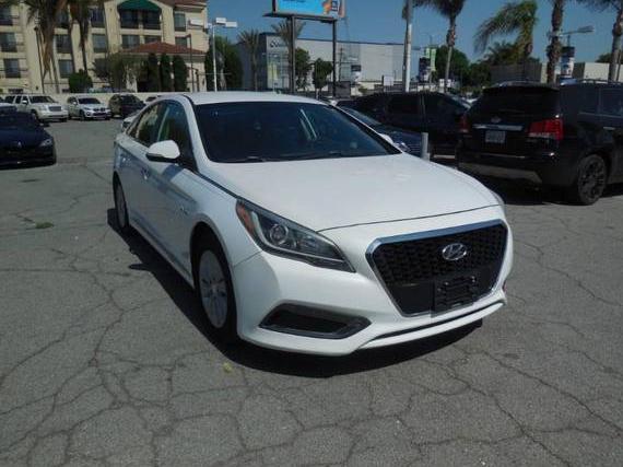 HYUNDAI SONATA 2016 KMHE24L17GA041902 image