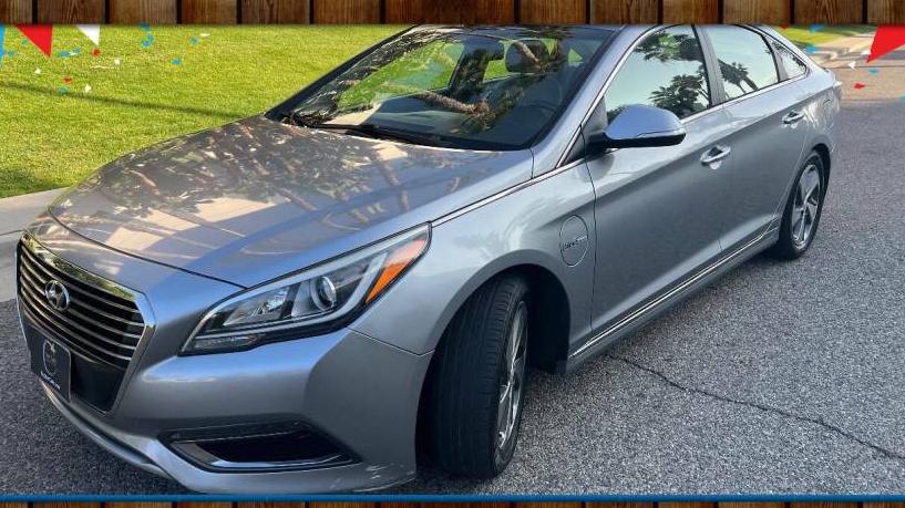 HYUNDAI SONATA 2016 KMHE14L22GA031032 image