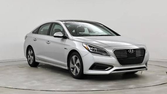 HYUNDAI SONATA 2016 KMHE34L18GA012793 image
